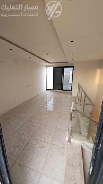 Photo by Daniel J. Schwarz